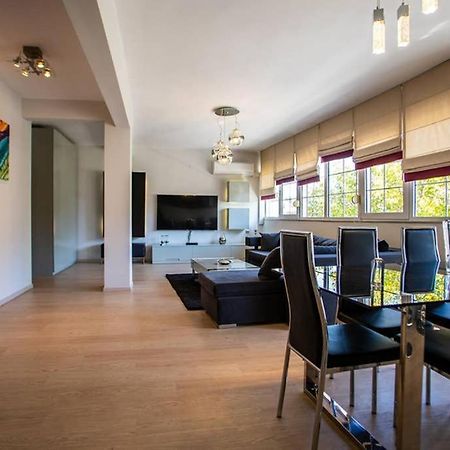 A Stylish Apartment In The Center Of Kastoria Exteriér fotografie